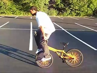 Freddy Brown-just a little BMX flatland (beginner flatland) 2007