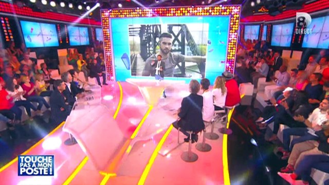 TPMP : Cyril Hanouna déchire la biographie de Kendji Girac