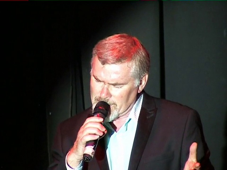 Alain chante : "Je suis malade"