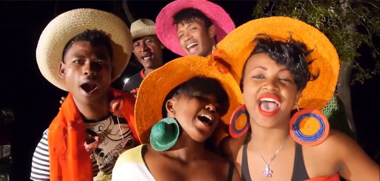 TENCE MENA - Mifankatiava (gasy HD 2015 - malagasy)