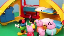 Mickey Mouse Clubhouse Peppa Pig and Minnie Mouse Daddy Pig Camping in Mickeys Camper Toys