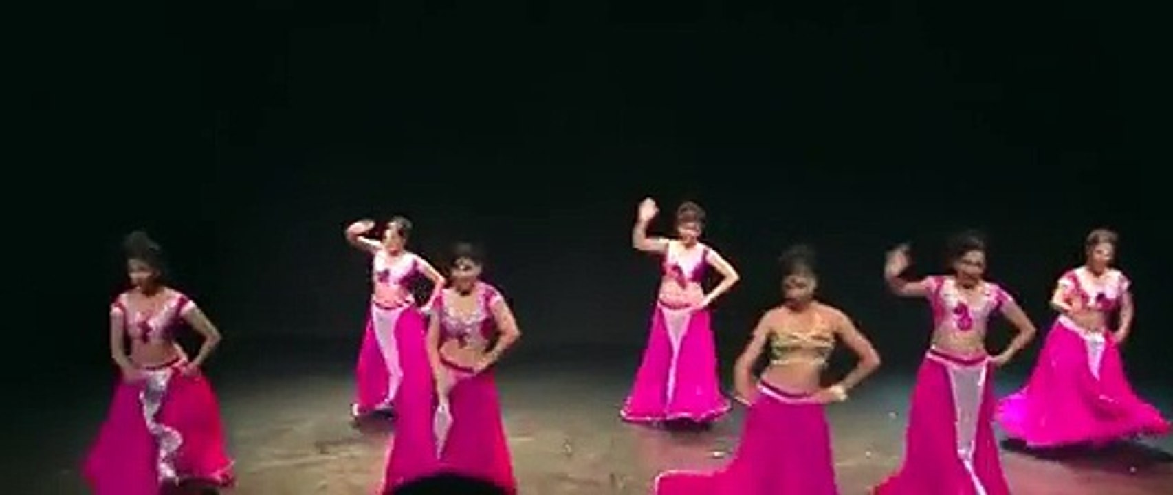 Mujhe Rang De