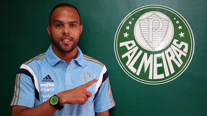 De contrato assinado, Alecgol manda recado para a torcida palmeirense