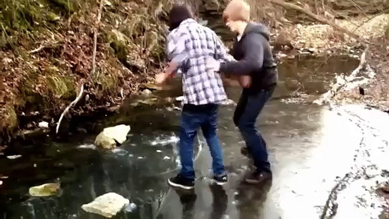 Unfälle extrem !!! Unfälle Pannen extrem / Unfall extrem und unglaubliche Ausschnitte