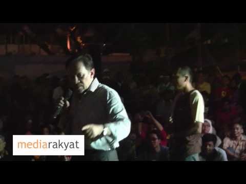 (Bersih 3.0) Kekejaman Polis: Anak Muda Diserang Polis Di Perhimpunan Bersih 3.0