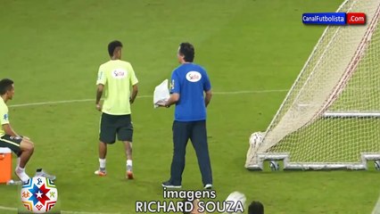 Increible gol de Neymar durante el entrenamiento de Brasil