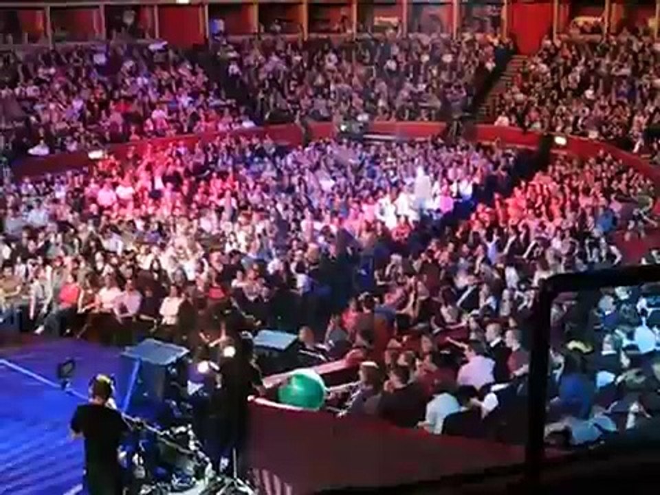Russell Brand and Noel Fielding Space Hopper Race for TCT
