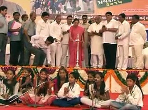 Gir Somnath Arnej Gujarat CM Kasturba Ganhi Balika Vidyalaya Lokarpan Shala Praveshtosav