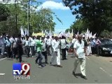 NCP takes out morcha against ongoing demolition drive in Navi Mumbai - Tv9 Gujarati