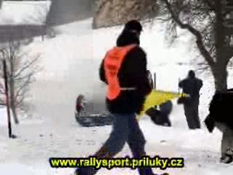 Focus sur le toit [2004]