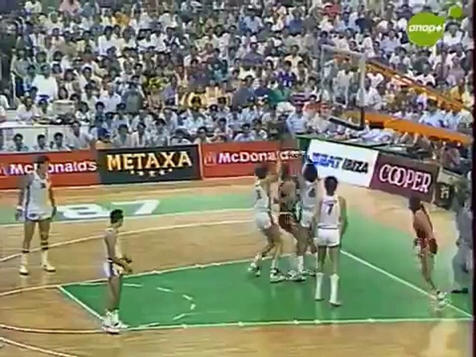 To πρώτο καλάθι