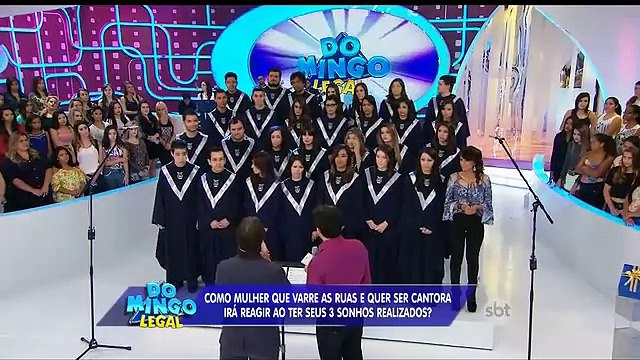 Cantora Gospel Fernanda Brum no Programa DOMINGO LEGAL (Celso Portiolli) - Faz surpresa para GARI e canta a música Por um Momento Assim (do CD DVD Cura-me) - Ministério Profetizando às Nações. Lindo!