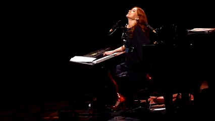 TORI AMOS " THE BEEKEEPER "  HD LIVE FROM CHICAGO THEATRE 12/10/11 2011 WINTER TOUR