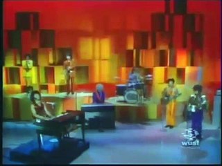 Sly & The Family Stone — Dance To The Music