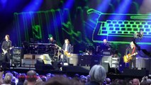 Temporary Secretary - Paul McCartney live Stade de France 11juin2015