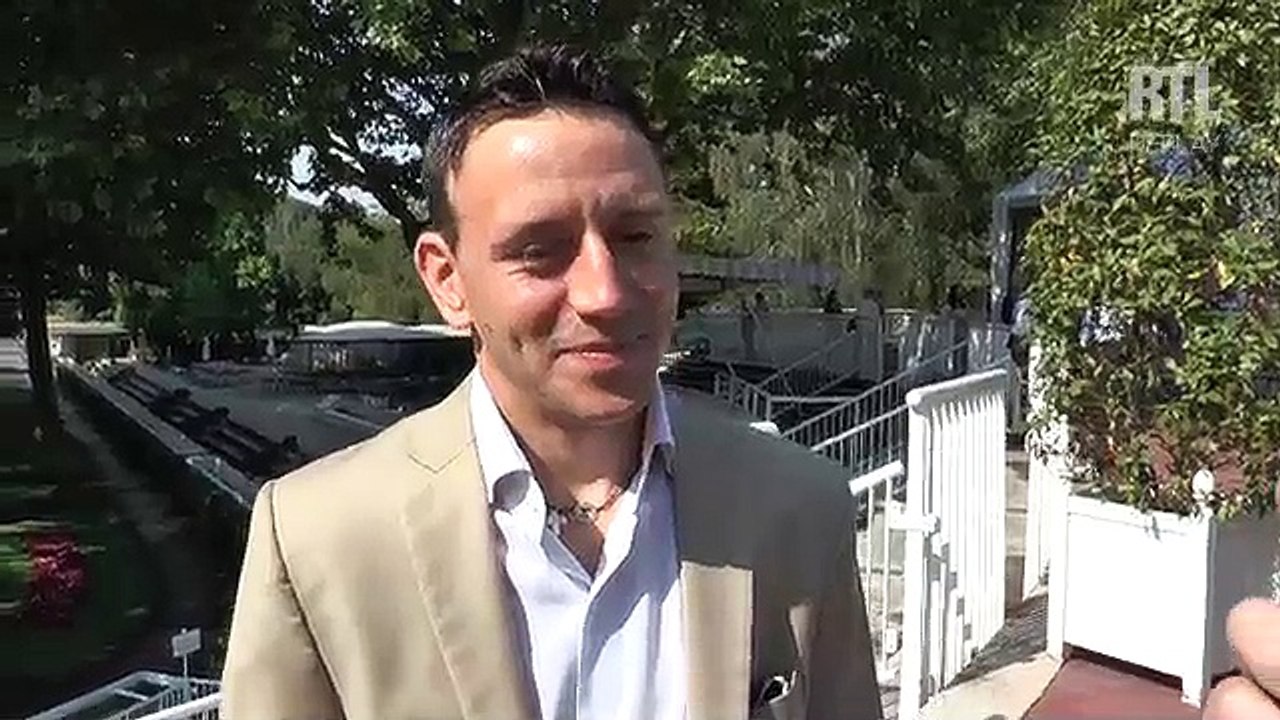 Grégory Benoist présente Mojo Risin, n°10 dans le Prix de Diane Longines