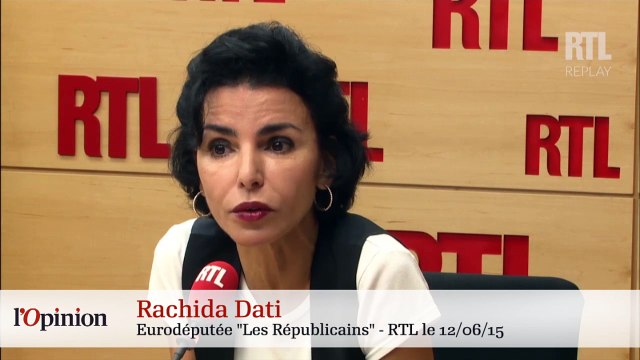 #tweetclash : #Dati : La leçon de maintien à Valls