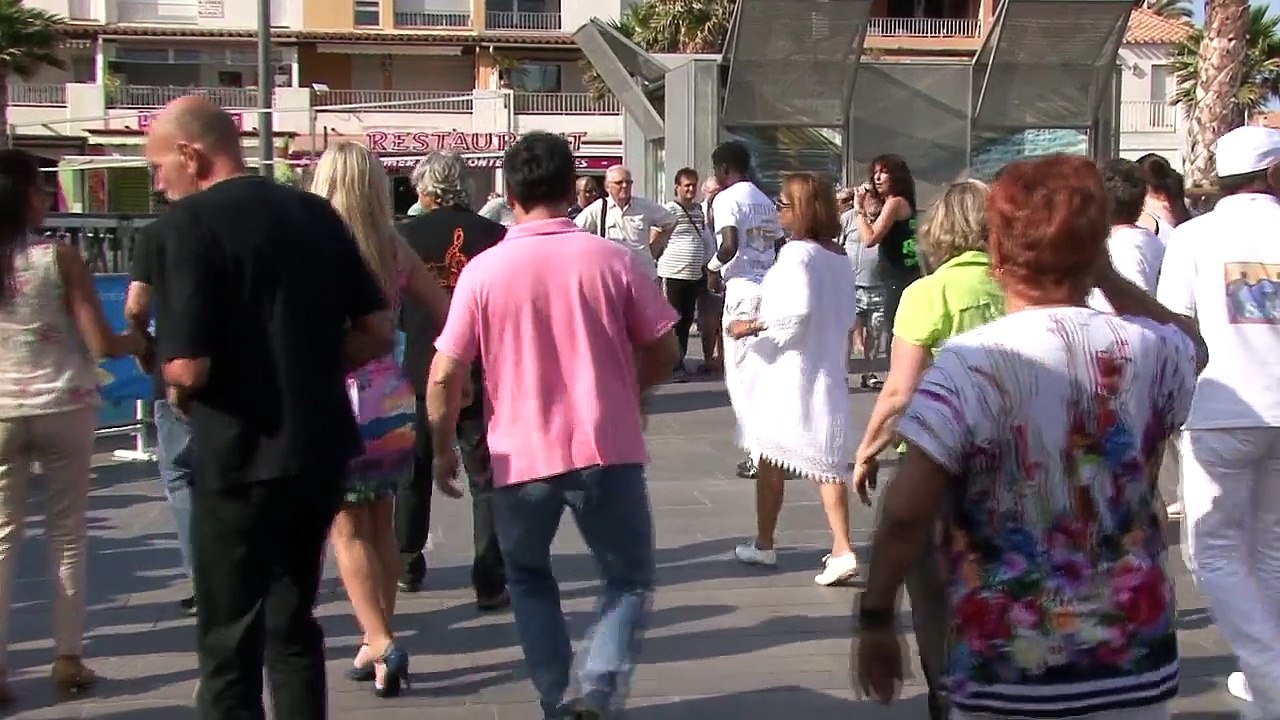 2015 - Agde (cap) - Festival Salsa Dimanche Place Racine