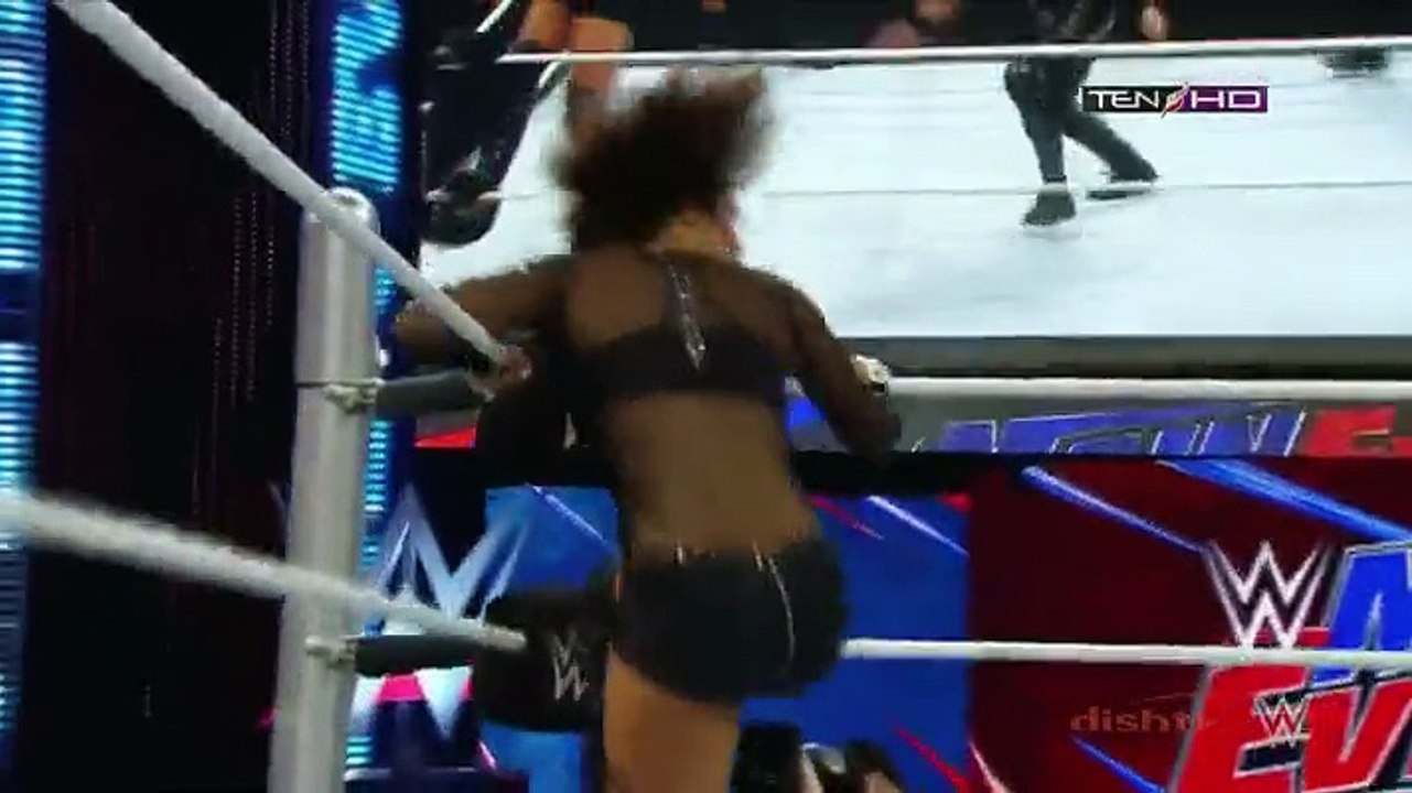Emma & Layla vs Naomi & Tamina