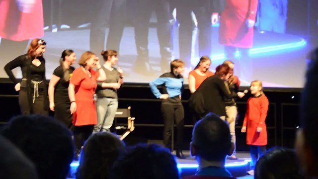 Kate Mulgrew talks about the ending of Voyager and other things - Star Trek Destination London