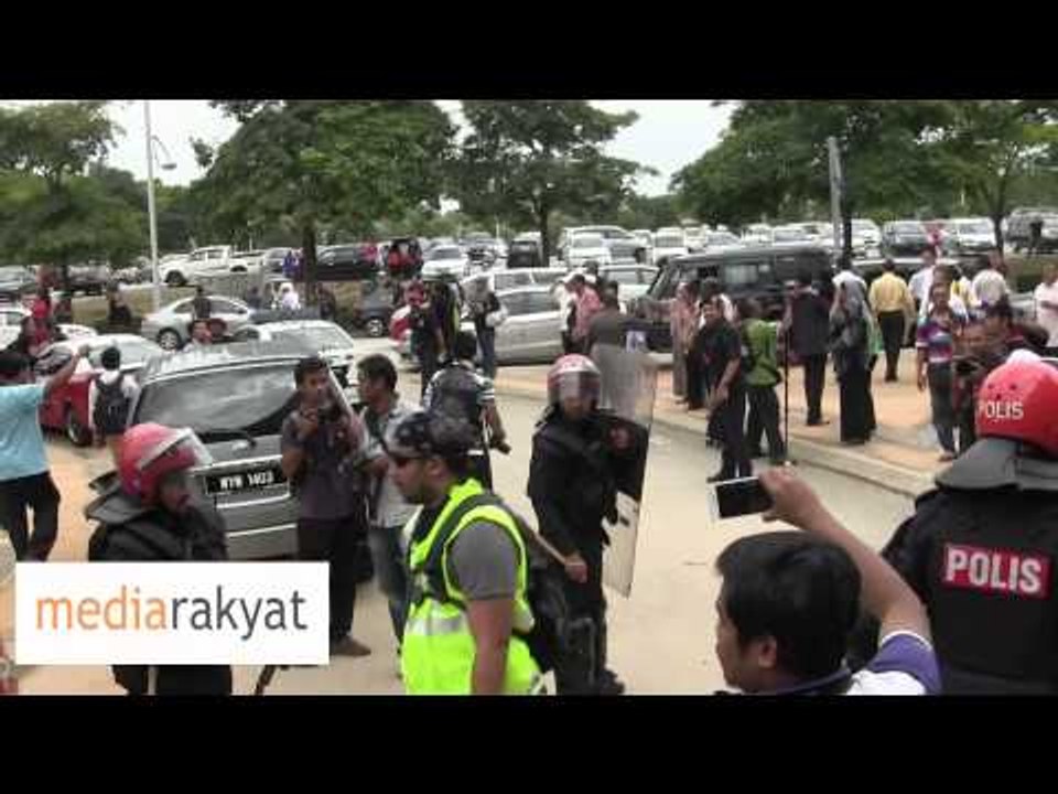 Reaksi Penyokong-Penyokong Anwar Ibrahim Selepa...