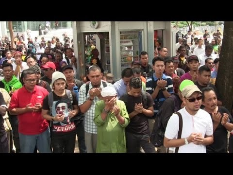 Berdoa Untuk Anwar Ibrahim Selepas Keputusan Mahkamah Di Putrajaya