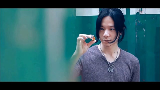 Ring Through Laces by Smagic Productions - Magic Trick