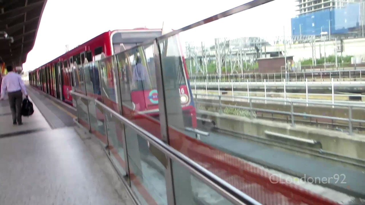 Journey on the DLR from Stratford to Canary Wharf