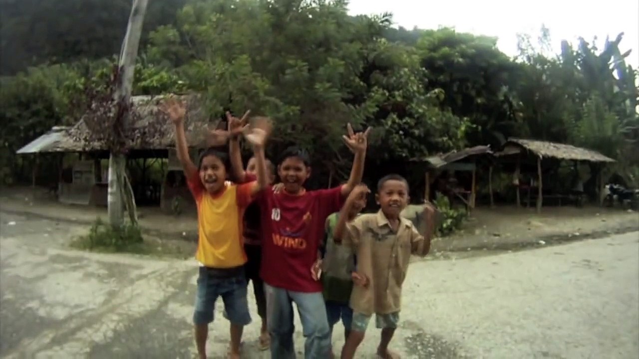 Kayak extreme Asahan Indonesia - The Prodigy - Smack my bitch up