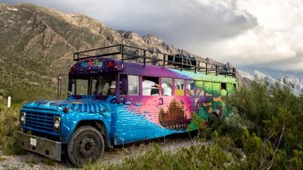 Viewfinder - Paz Paz Bus