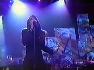 AALIYAH 'The One I Gave My Heart To' Live At UNICEF Gala 1997 (better quality)