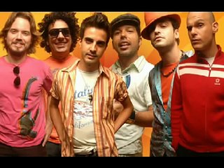 Los Amigos Invisibles - La Vecina