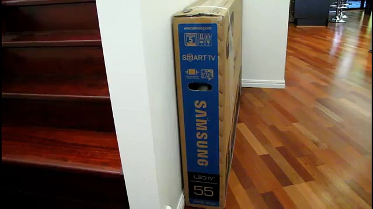 Samsung UA55D8000 55 inch LED SMART TV Unboxing