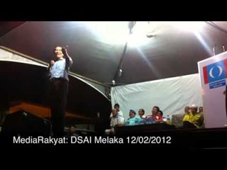 Newsflash: Anwar Ibrahim Menyanyi Lagu Madu Lagi