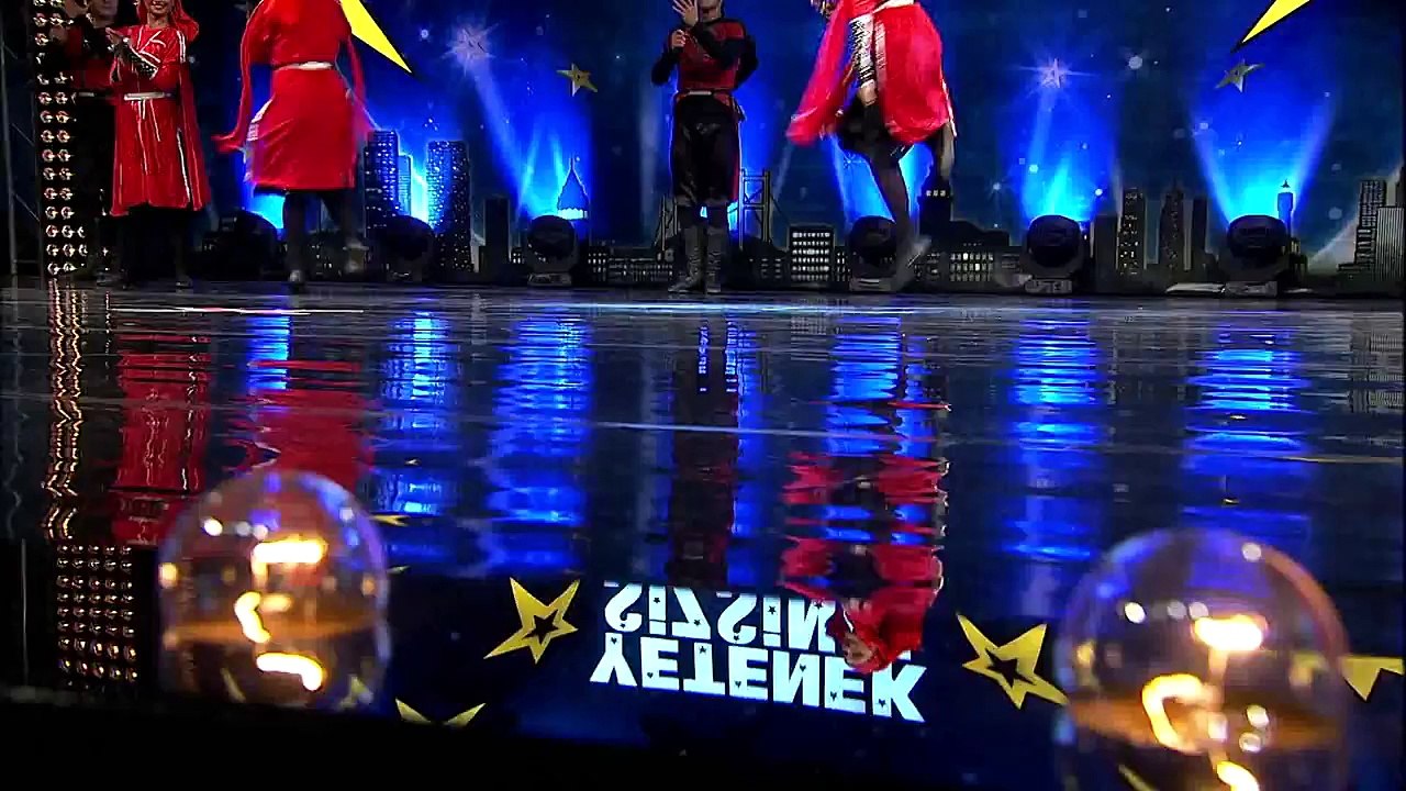 Yetenek Sizsiniz Grup Assa'nın Kafkas Dansı Gösterisi (5.Sezon 14.Bölüm)