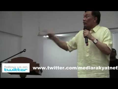Anwar Ibrahim Nationwide Tour: Petaling Jaya 06/01/2012 (Pt 2/5)