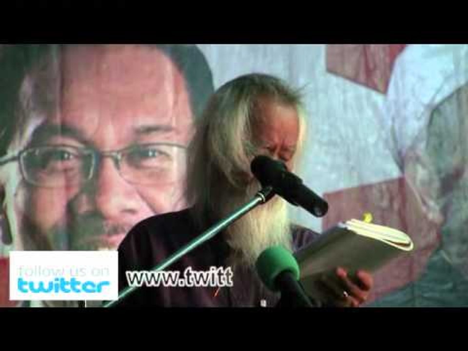 A. Samad Said Baca Puisi Di Rapat Rakyat Pakatan Rakyat