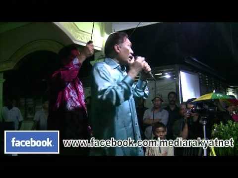 Anwar Ibrahim: Ceramah Demi Rakyat Dalam Hujan (Part 1/4)