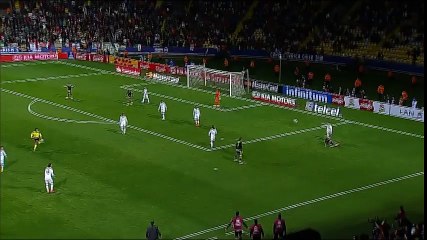 Mexico coach fumes after referee refuses a penalty