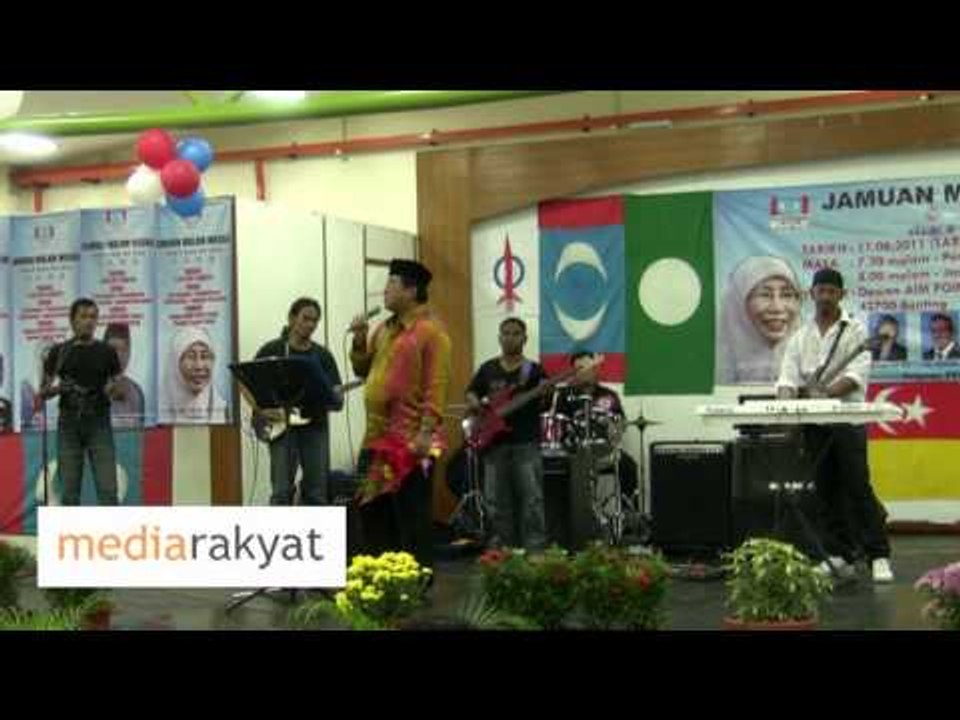 Khalid Ibrahim: Biar Bulan Bicara