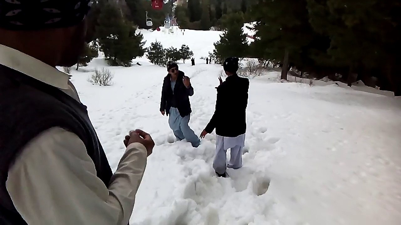Anwar zaib Murre tower video with Rabnawaz,Aftab and Abdurazeq. mad fun