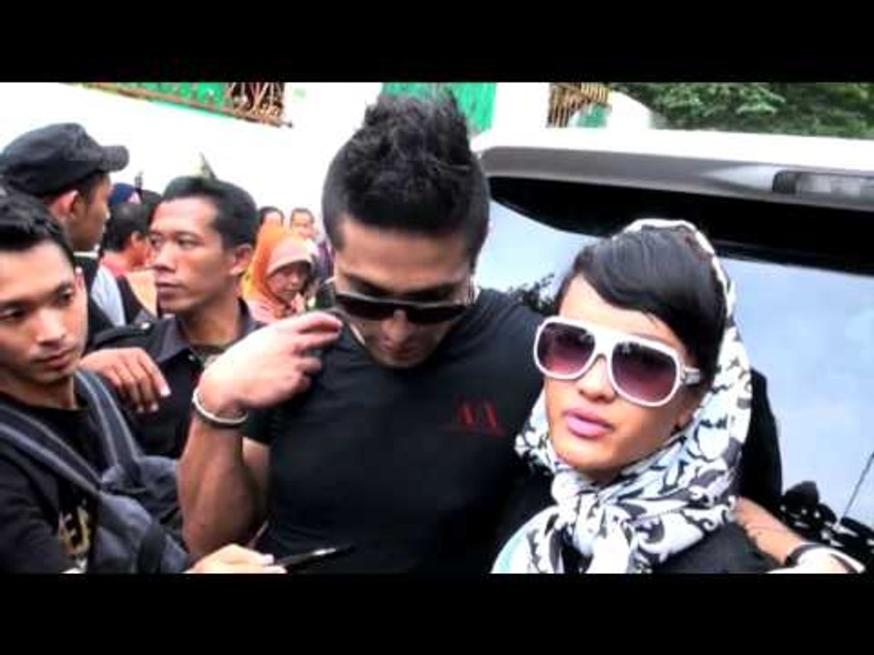 Pemakaman Angkasa Jaya Diiringi Derai Air Mata Jupe