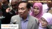 Anwar Ibrahim Gives His Statement On The Sex Video Issue At IPD Dang Wangi 28/04/2011