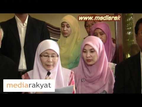 Dr Wan Azizah: Press Conference 05/04/2011 (English)