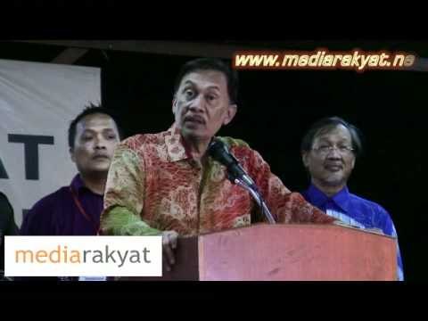 Mysterious Power Cut While Anwar Ibrahim Speaking At Kg Baru