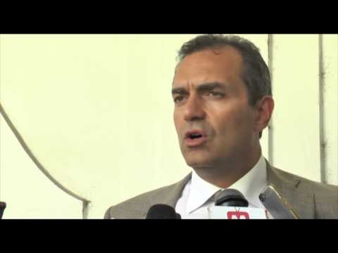 Napoli - Bagnoli, Calenda smentisce l'investitura a commissario (12.06.15)