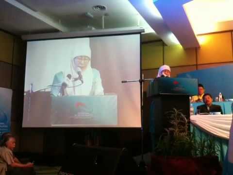 MediaRakyat News Flash: Dato' Seri Wan Azizah (2)