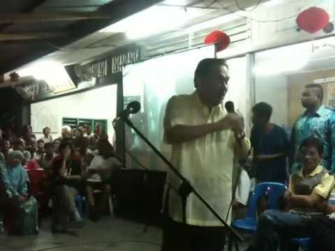 MediaRakyat News Flash: DSAI at Kg Air Panas, Kerling (4)