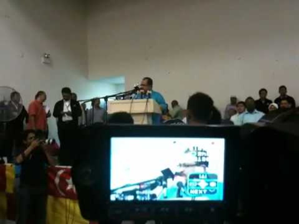 MediaRakyat News Flash: Shamsul Iskandar at Serendah 13/04/2010