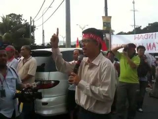 Tian Chua: Kg Terentang against demolition by TNB (3)
